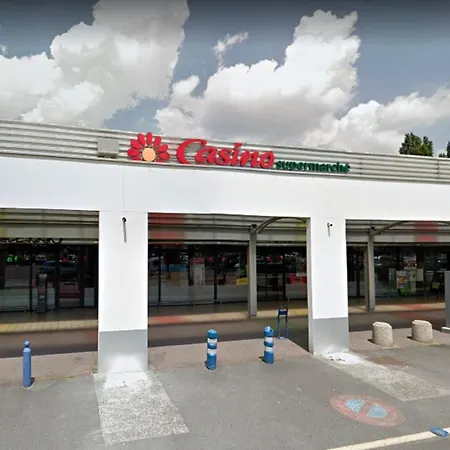 Apartment Escapade Bordeaux, Tram Et Supermarche Au Pied Mérignac