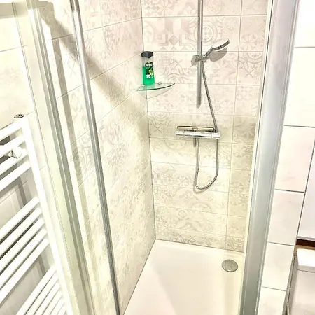 Apartment Escapade Bordeaux, Tram Et Supermarche Au Pied Mérignac