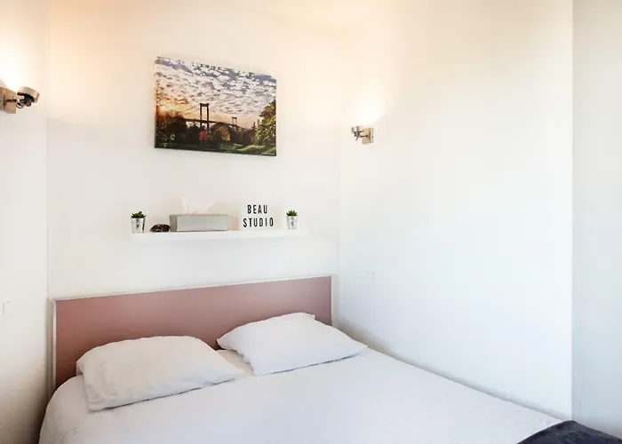 Escapade Bordeaux, Tram Et Supermarche Au Pied Lejlighed